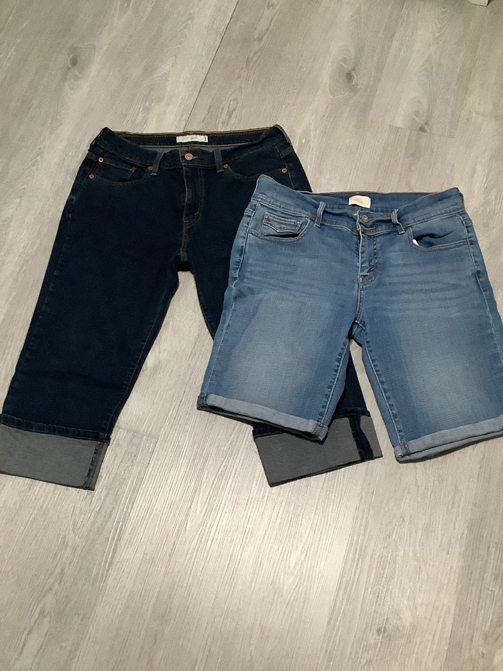 Levi’s capris&shorts